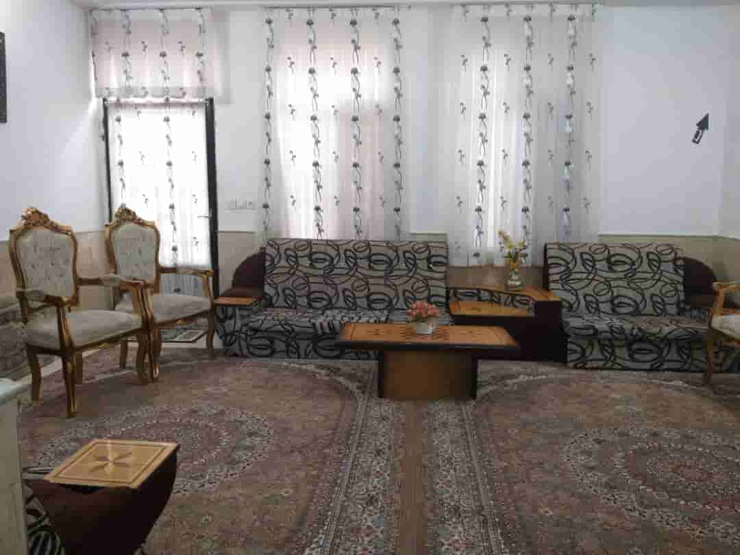 اجاره آپارتمان مبله تک خوابه در میدان کمال الملک کاشان