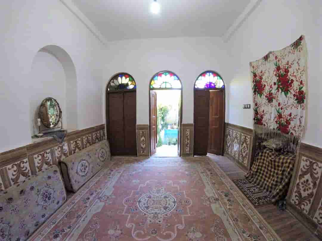 اجاره اقامتگاه بومگردی در باب انار خفر