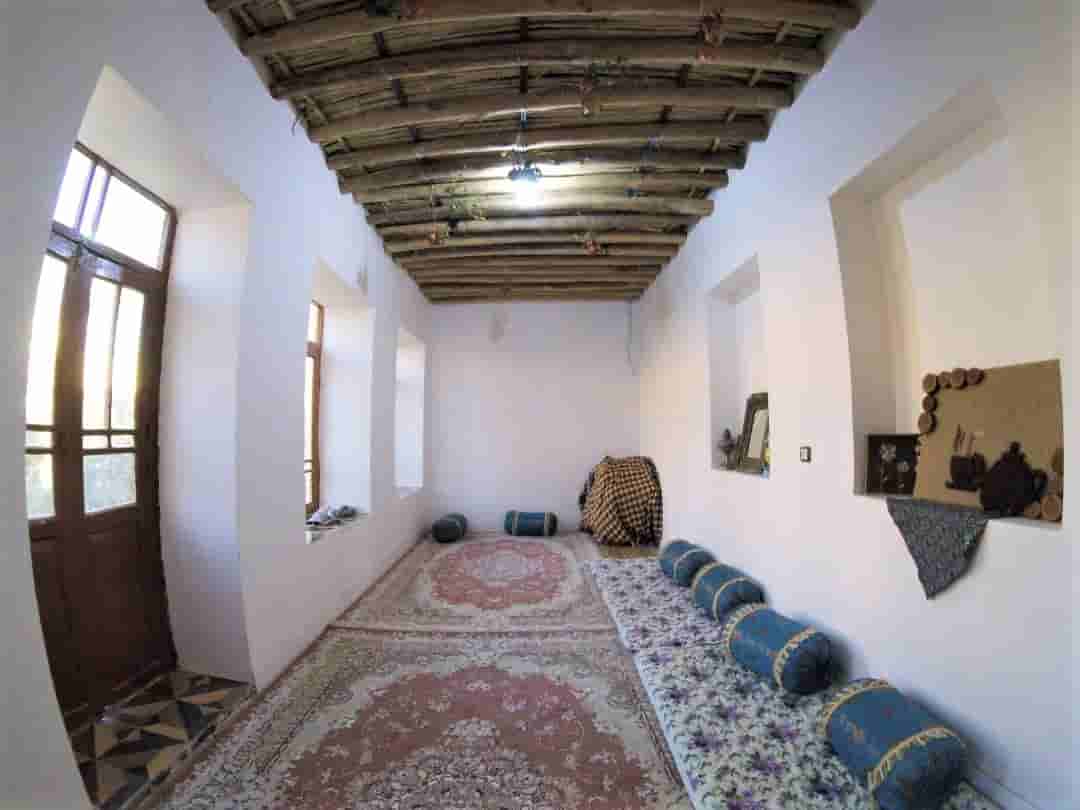 اجاره اتاق سنتی در باب انار خفر - شاه نشین