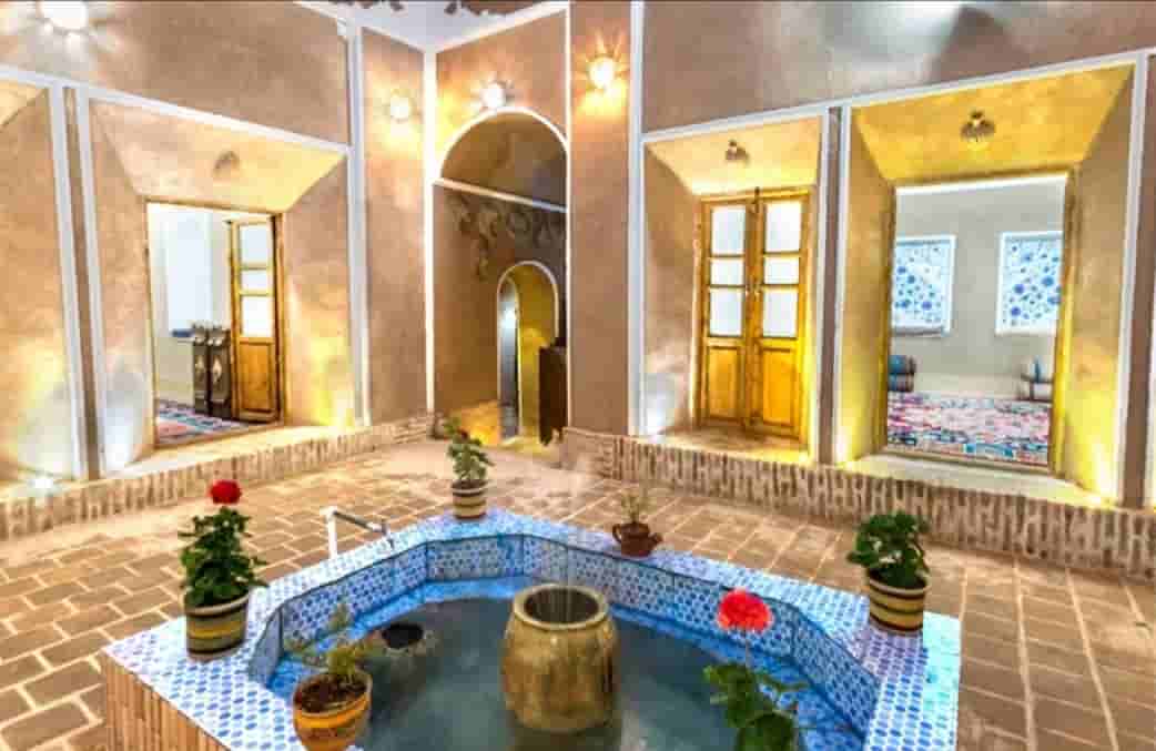 اجاره اتاق سنتی در شهر عقدا - اتاق یاقوتی