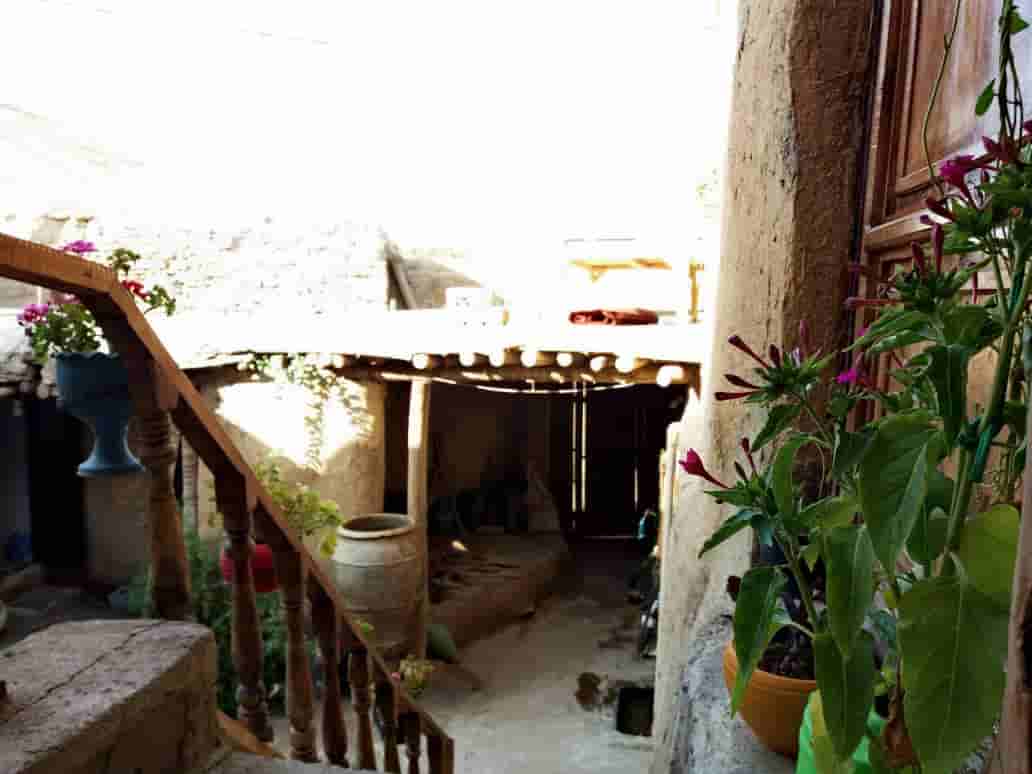 اجاره اتاق سنتی در روستای ترخین آباد همدان-10 متری