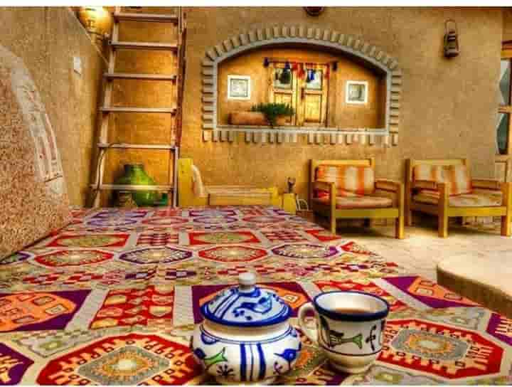 اجاره اتاق سنتی  در میبد یزد-  لب خندق3