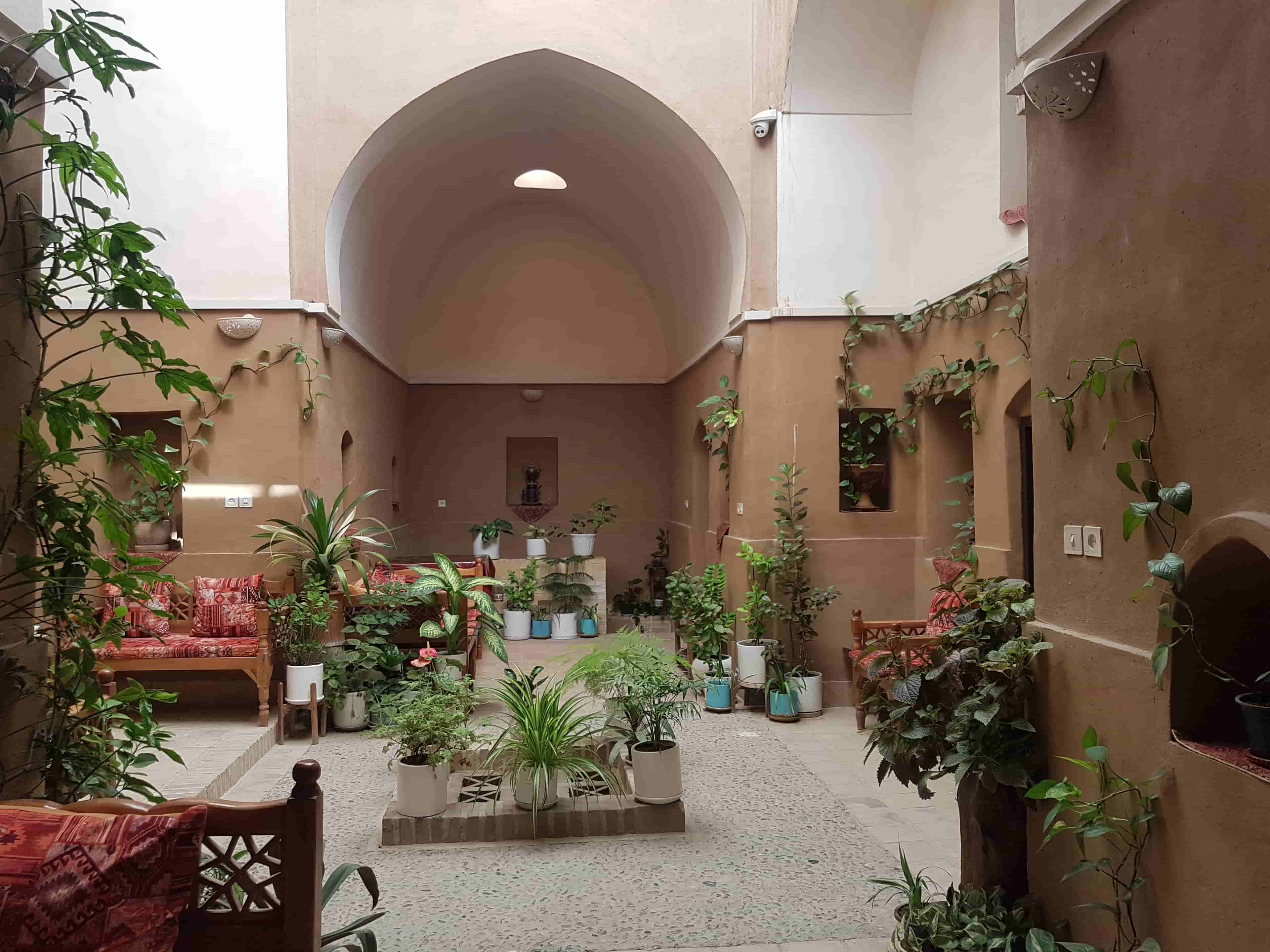 اجاره اتاق بومگردی در بسیج یزد - اتاق 5 تخته
