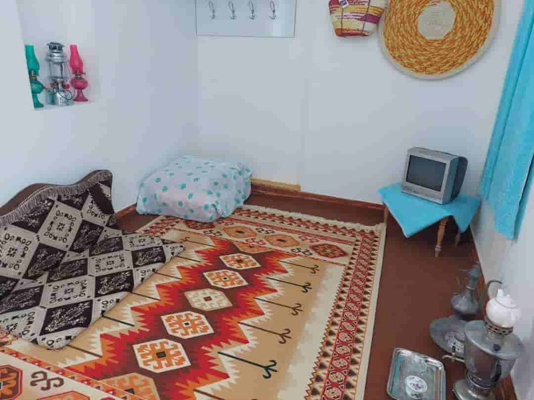 اجاره اتاق در جبری خورموج - رز