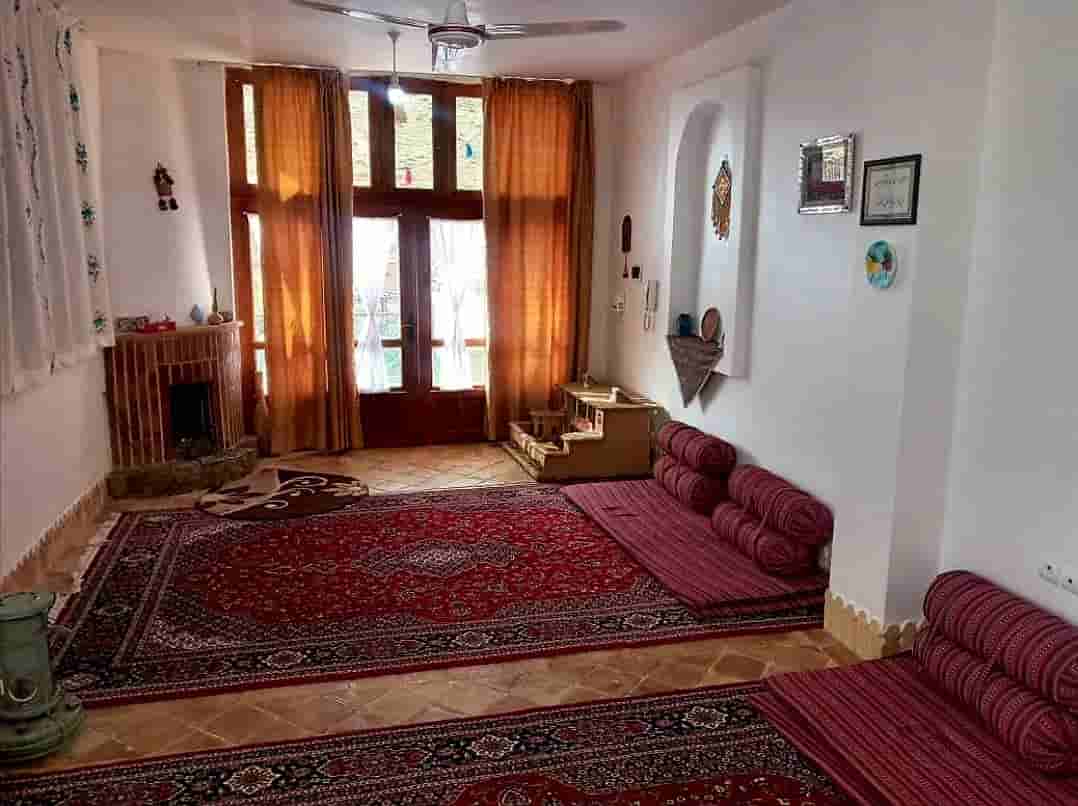اجاره خانه روستایی در تشنیز شلمزار - شاه نشین