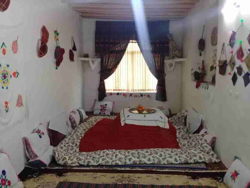 اجاره اتاق سنتی در قلعه بالا شاهرود - اتاق2