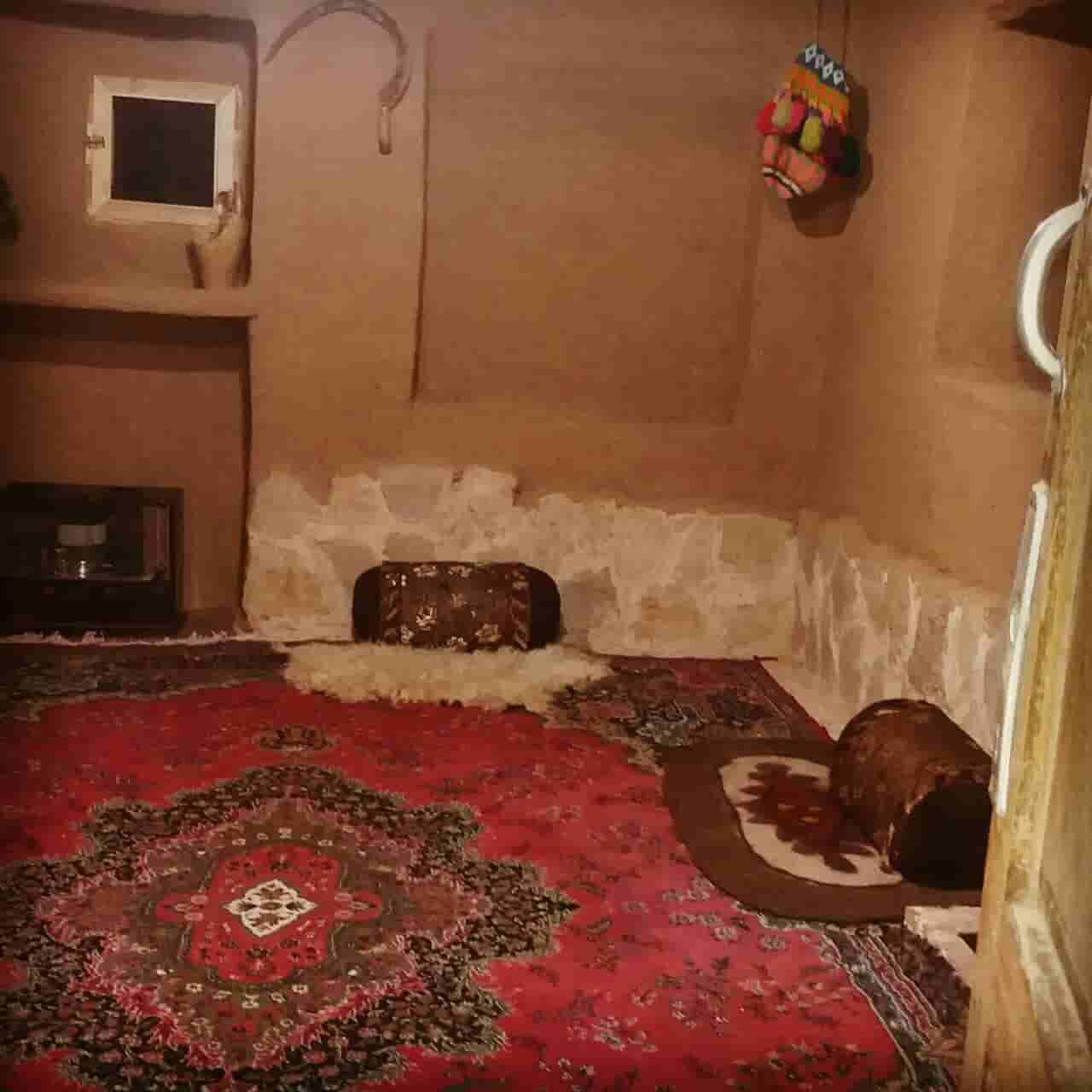 اجاره اتاق سنتی در قصریعقوب خرم بید اتاق_ 9