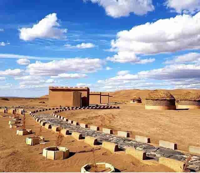 اجاره مجموعه گردشگری و پارک طبیعت گردی در یزد ی نی باد کویر زرین