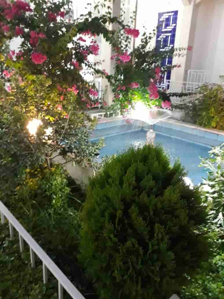 اجاره اقامتگاه سنتی در بعثت یزد - بوستان
