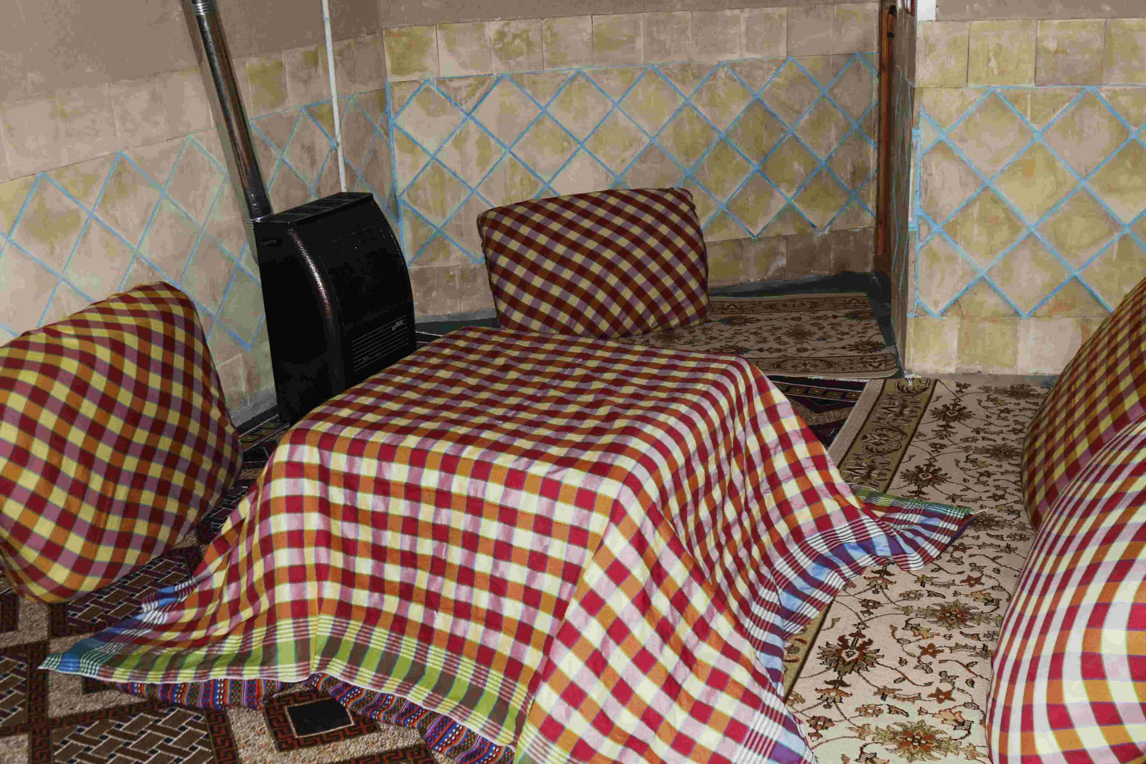 اجاره اقامتگاه بوم‌گردی در باغستان نطنز