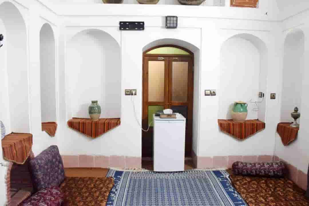 اجاره اقامتگاه بومگردی در ده آباد میبد - یزد
