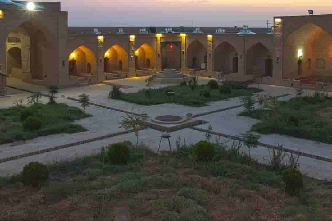 اجاره اقامتگاه بومگردی سنتی در ده نمک گرمسار - اتاق4