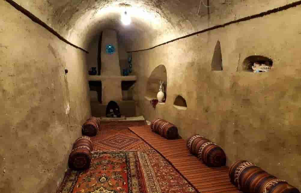 اجاره استراحتگاه سنتی در باقر آباد بافق 