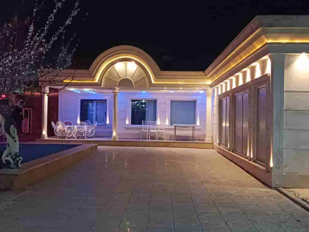 اجاره ویلا استخر رو باز در چهارباغ کرج