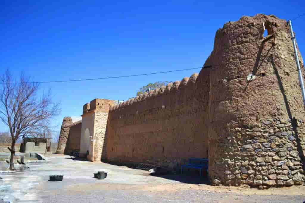 اجاره اقامتگاه بومگردی در حسین آباد نایین - گوور 1