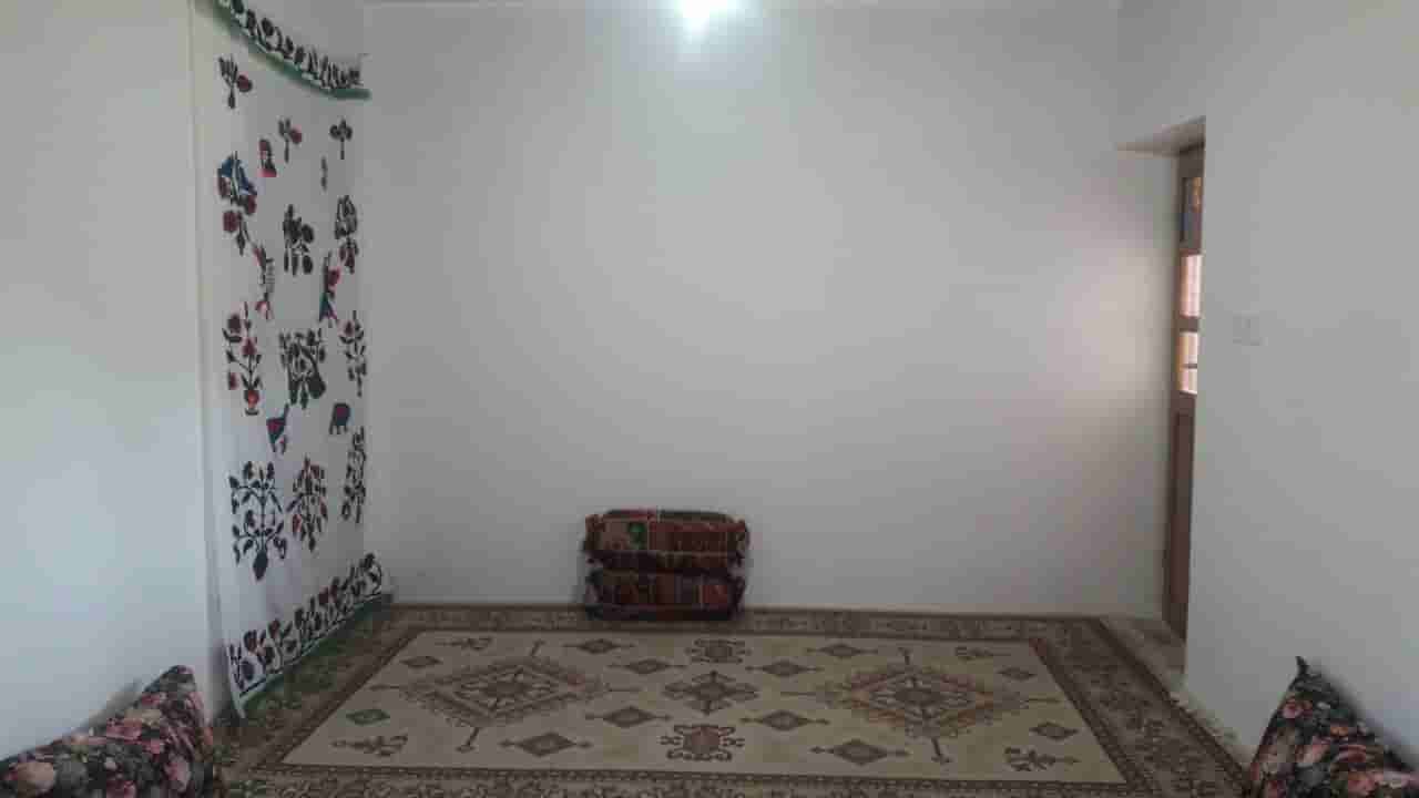 اجاره اتاق سنتی در روستای هدف گردشگری قلعه بالا بیارجمند - اتاق سرکوچه