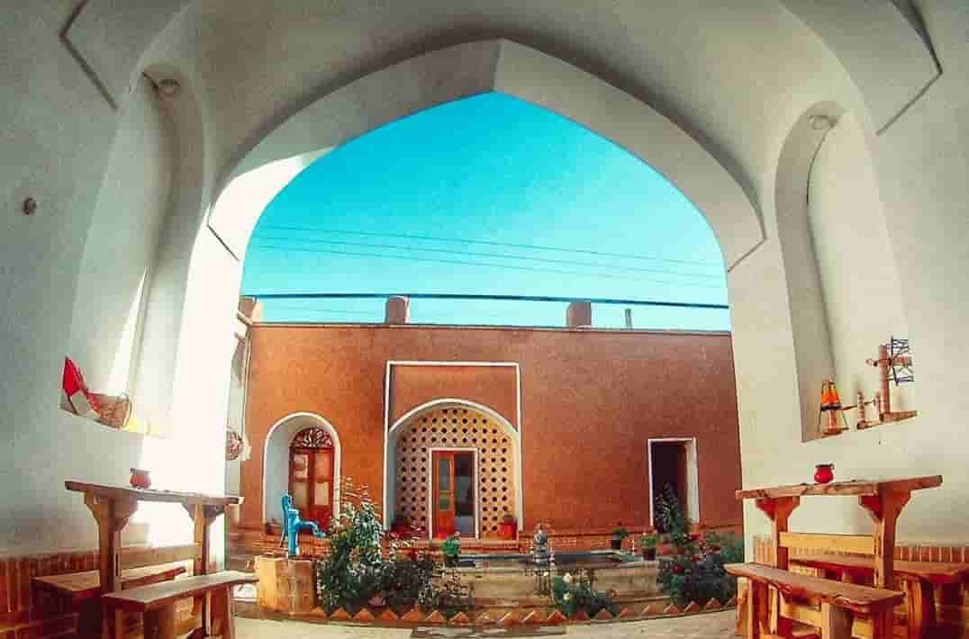 اجاره بومگردی سنتی در تودشک اصفهان - سه دری