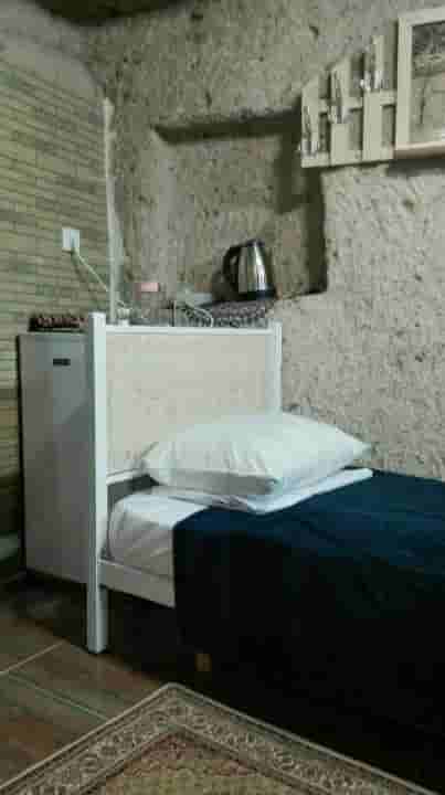 اجاره اقامتگاه صخره ای در کندوان تبریز