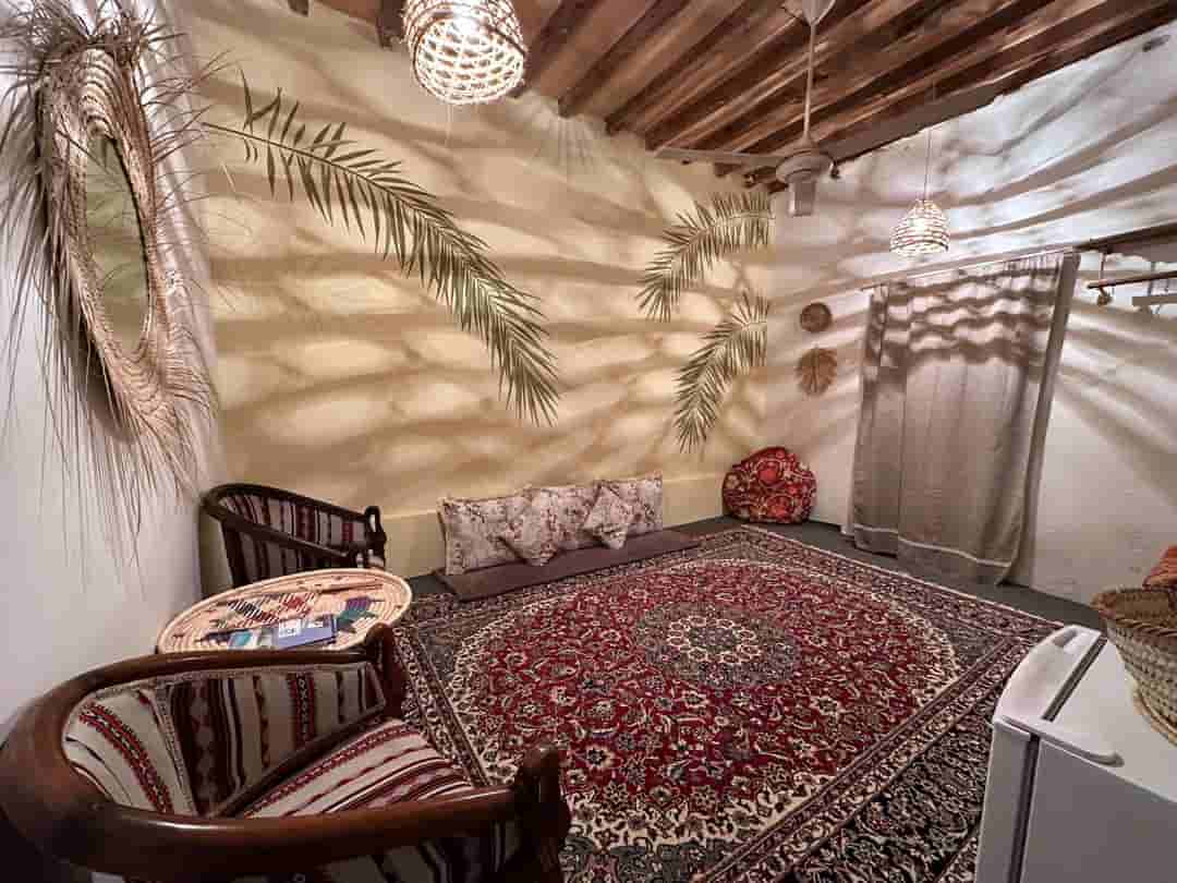 اجاره بومگردی سنتی نزدیک ساحل - کنگان - اتاق نخل