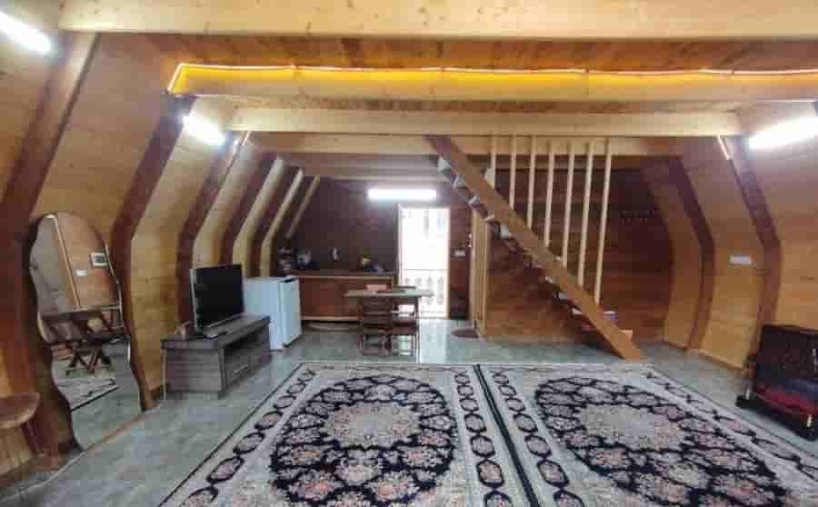 کلبه سوئیسی در روستای سنگنیشت زیرآب - سوادکوه 
