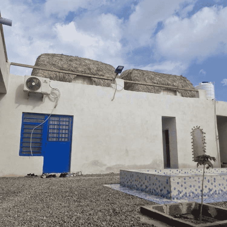 کپرسنتی ساحلی در جزیره هرمز