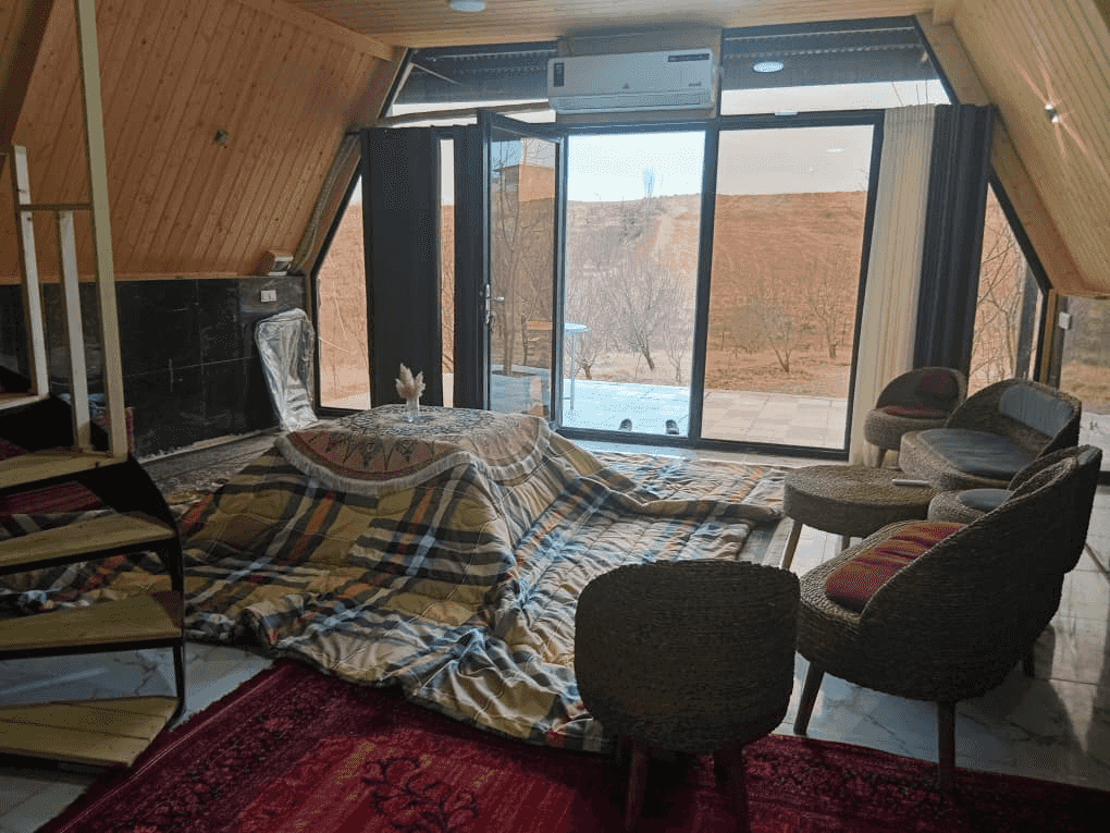 کلبه سوئیسی در نرمه سفلی سمیرم - 1 