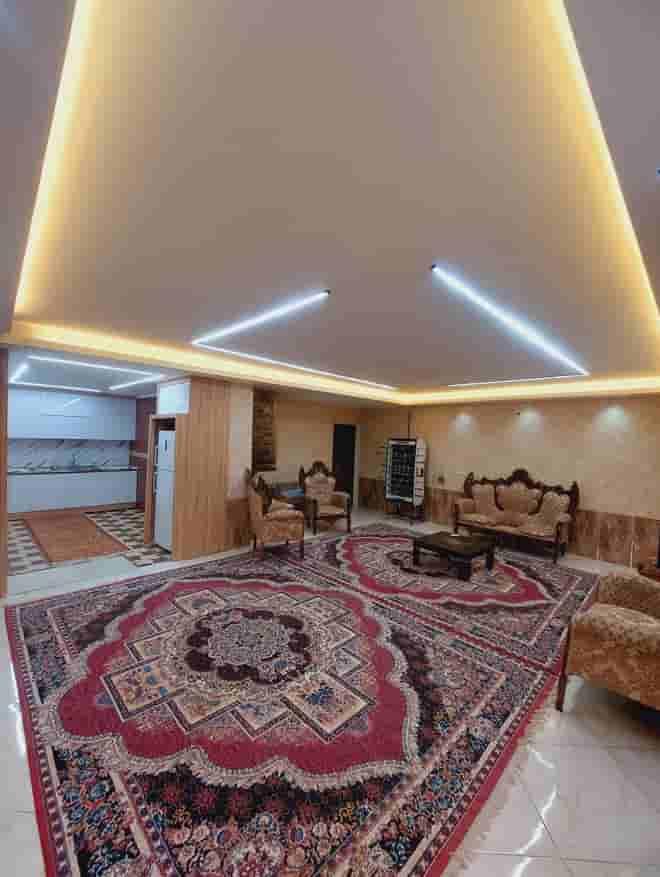 اجاره باغ ویلا استخردار در قصرسبز صدرا