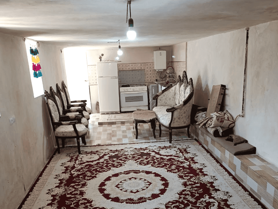 اجاره ویلا باغ با استخر روباز در روستا اشکفت سپیدان - سوئیت 
