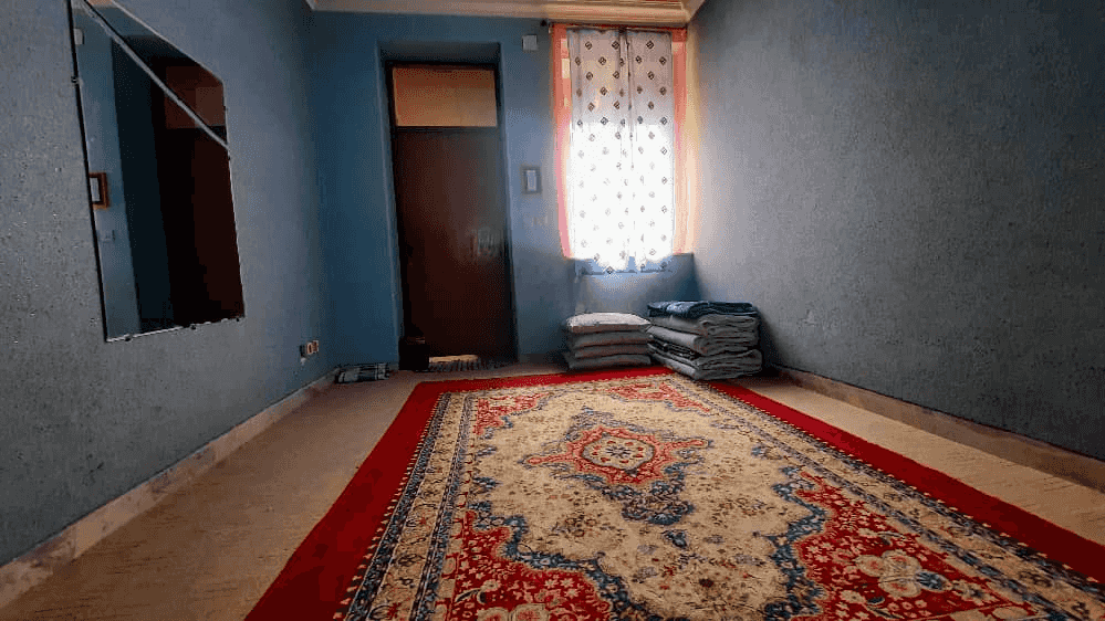بومگردی نزدیک ساحل در هرمز - اتاق 2