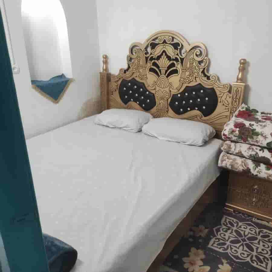 اقامتگاه بومگردی در برزک کاشان - گردو