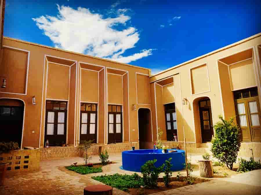 اجاره اقامتگاه سنتی در فهرج یزد -  اتاق بهار
