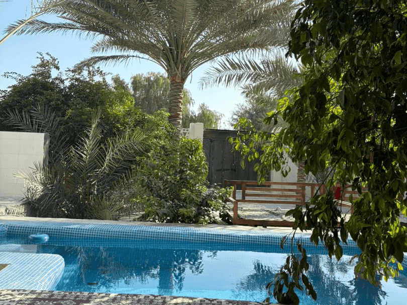 ویلا استخر روباز آبسرد در تنب پارسان سوزا - چهار خواب 