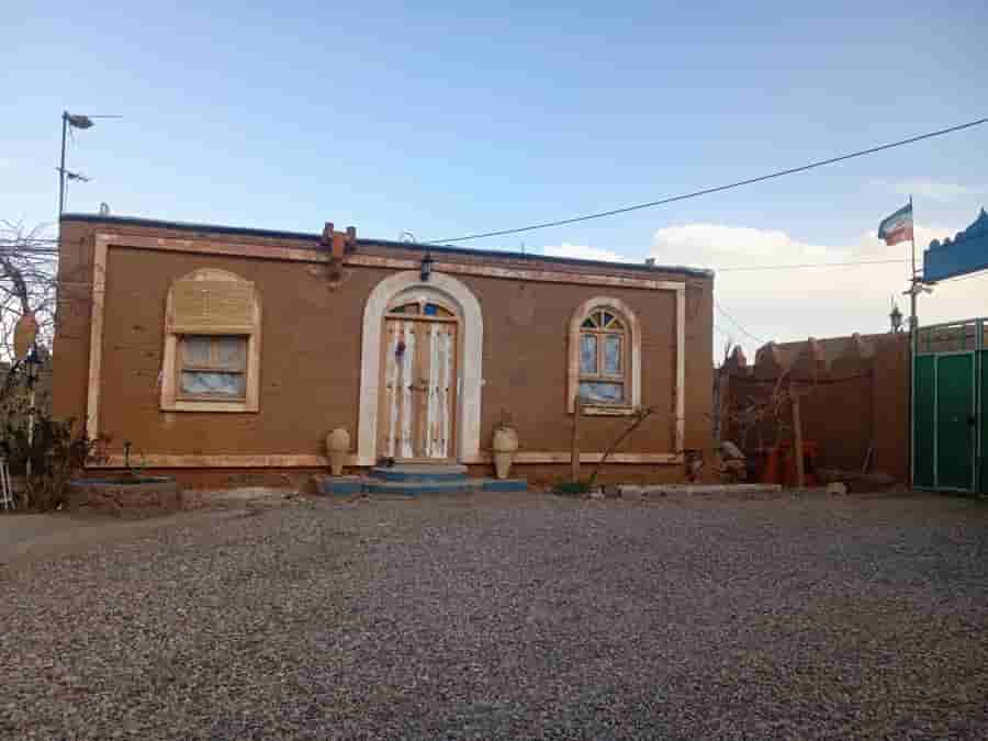 بومگردی در روستا تپه باشی نمازی شهرستان شوط 
