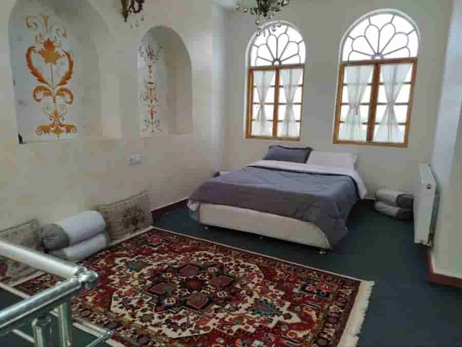 اجاره اقامتگاه بومگردی و عمارت سنتی در ولی عصر فردوس