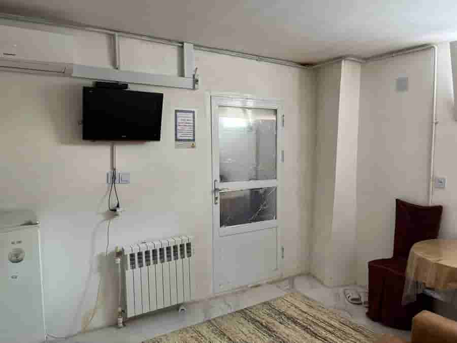 مهمانپذیر تکخواب در خیابان امام رضا 12