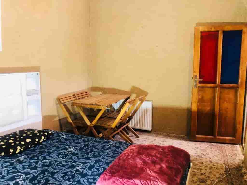 بومگردی در روستا غرقاب گلپایگان - یان چشمه 