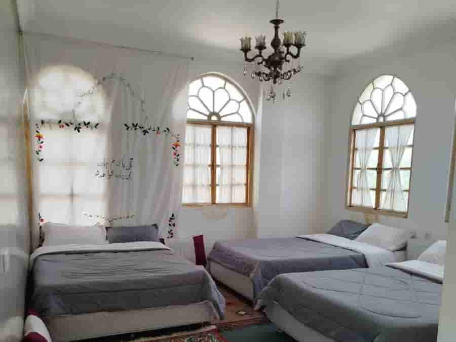 اجاره اقامتگاه بومگردی و عمارت سنتی در ولی عصر فردوس