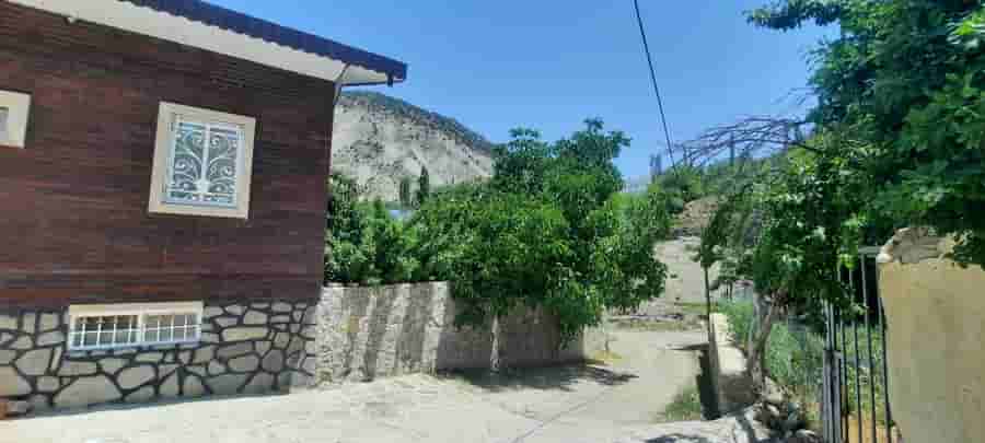 ویلا کوهستانی مجاور رودخانه در روستای شلی شهمیرزاد 