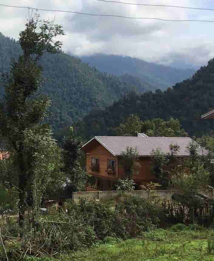 کلبه چوبی در روستای خروم ماسال - همکف