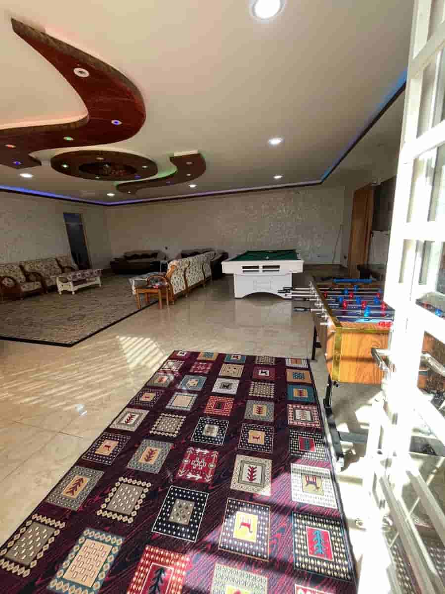 ویلا با استخر سرپوشیده آبگرم در اصفهان 