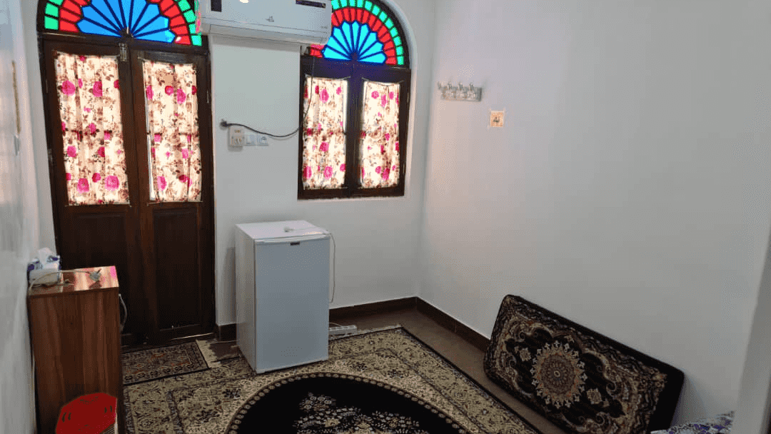 اجاره اتاق سنتی نزدیک ساحل در بندرگاه - ساحل 15 متری