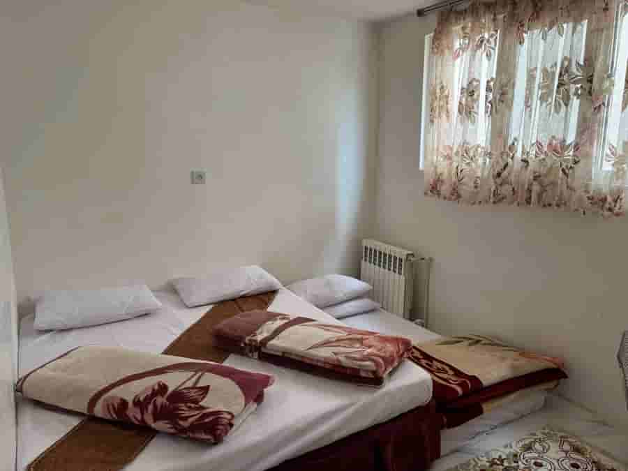 مهمانپذیر تکخواب در خیابان امام رضا 12