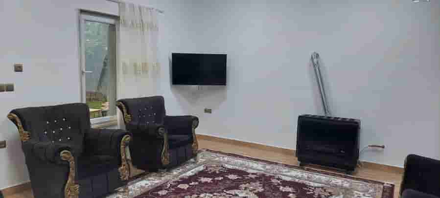 عکس کلبه جنگلی کنار رودخانه در روستای سیاه بیل اسالم