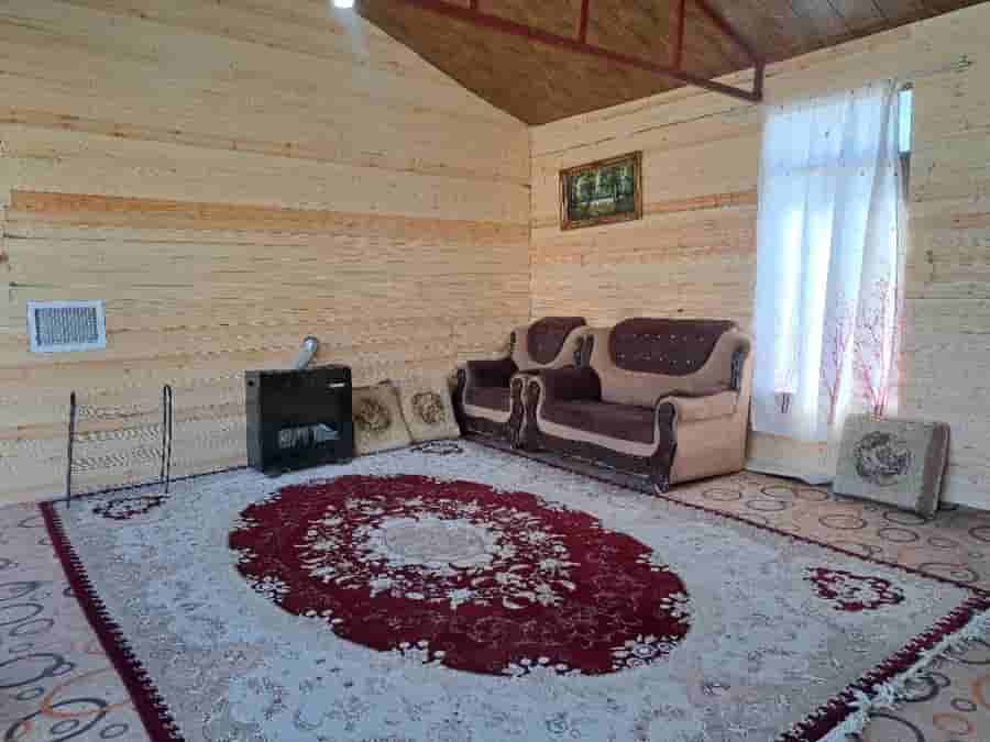 کلبه چوبی در روستای خوشمکان سپیدان