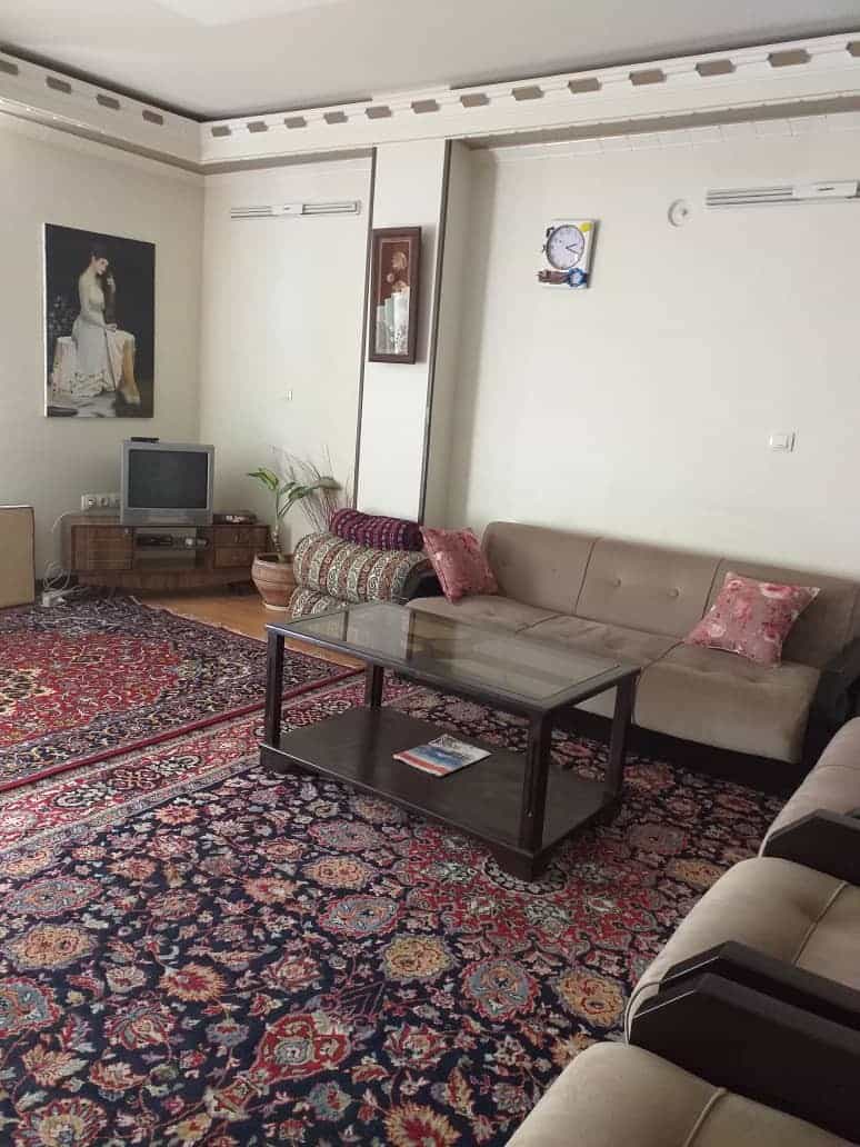 اجاره منزل مبله ویلایی دوخوابه در حکیم نظامی اصفهان-طبقه همکف