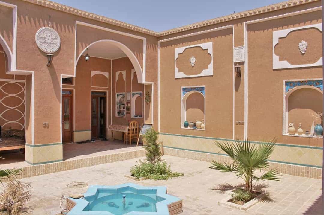 اجاره اقامتگاه سنتی چهارتخته ورزنه - اتاق10