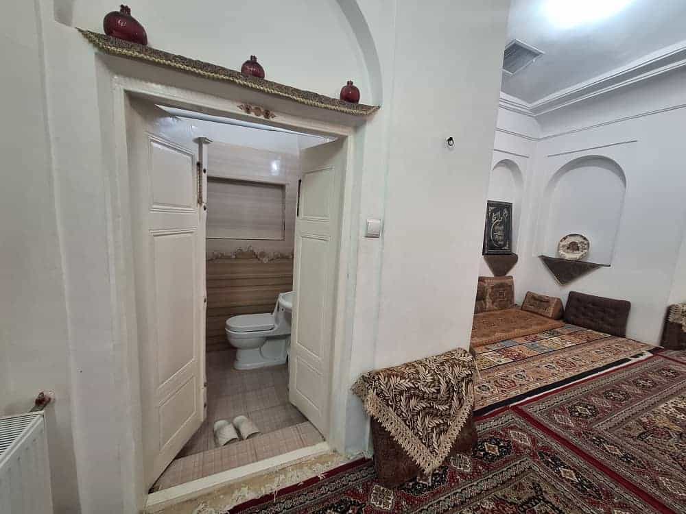 اجاره سوئیت بومگردی در فهادان یزد - اتاق سه دری