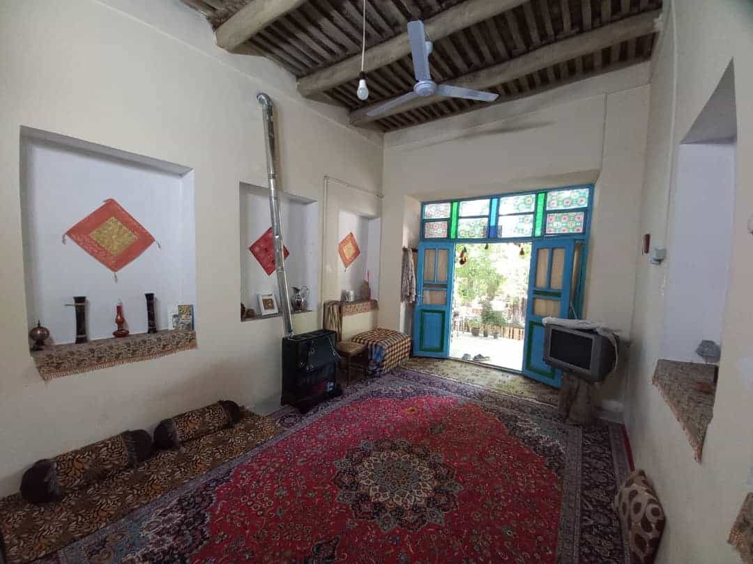 اجاره اقامتگاه بومگردی در حسن حافظ گلپایگان - اتاق 3 خوش نشین