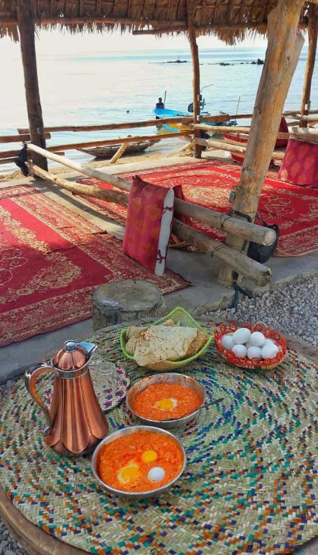 اجاره بومگردی ساحلی کف خواب در پارسیان