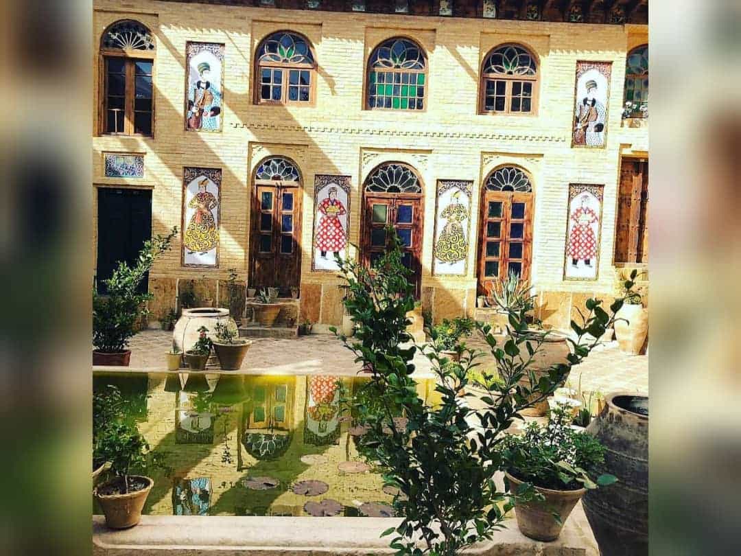 اجاره اتاق بومگردی سنتی در شیراز 